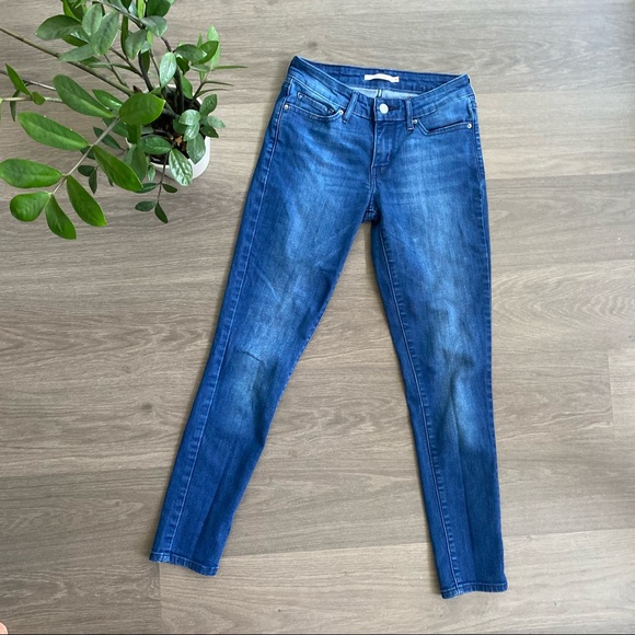 Levi's Mid-Blue "711 Skinny" Mid-Rise Jeans - Picture 1 of 10